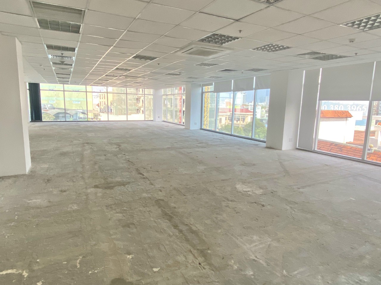 Tòa nhà: Intant Building còn trống đang cho thuê lại - ThueVanPhongHCM.Com