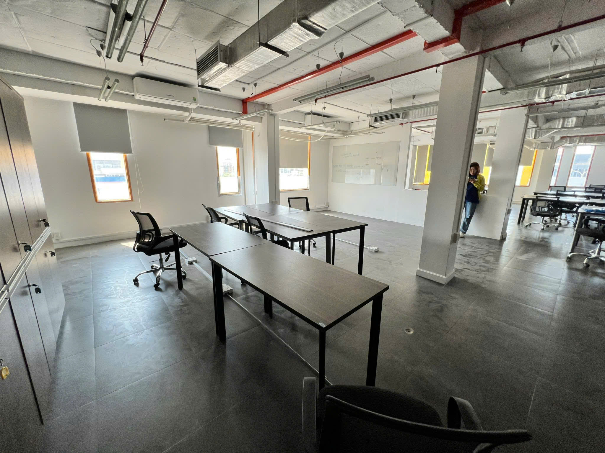 Tòa nhà: Ong Ong Building còn trống đang cho thuê lại - ThueVanPhongHCM.Com